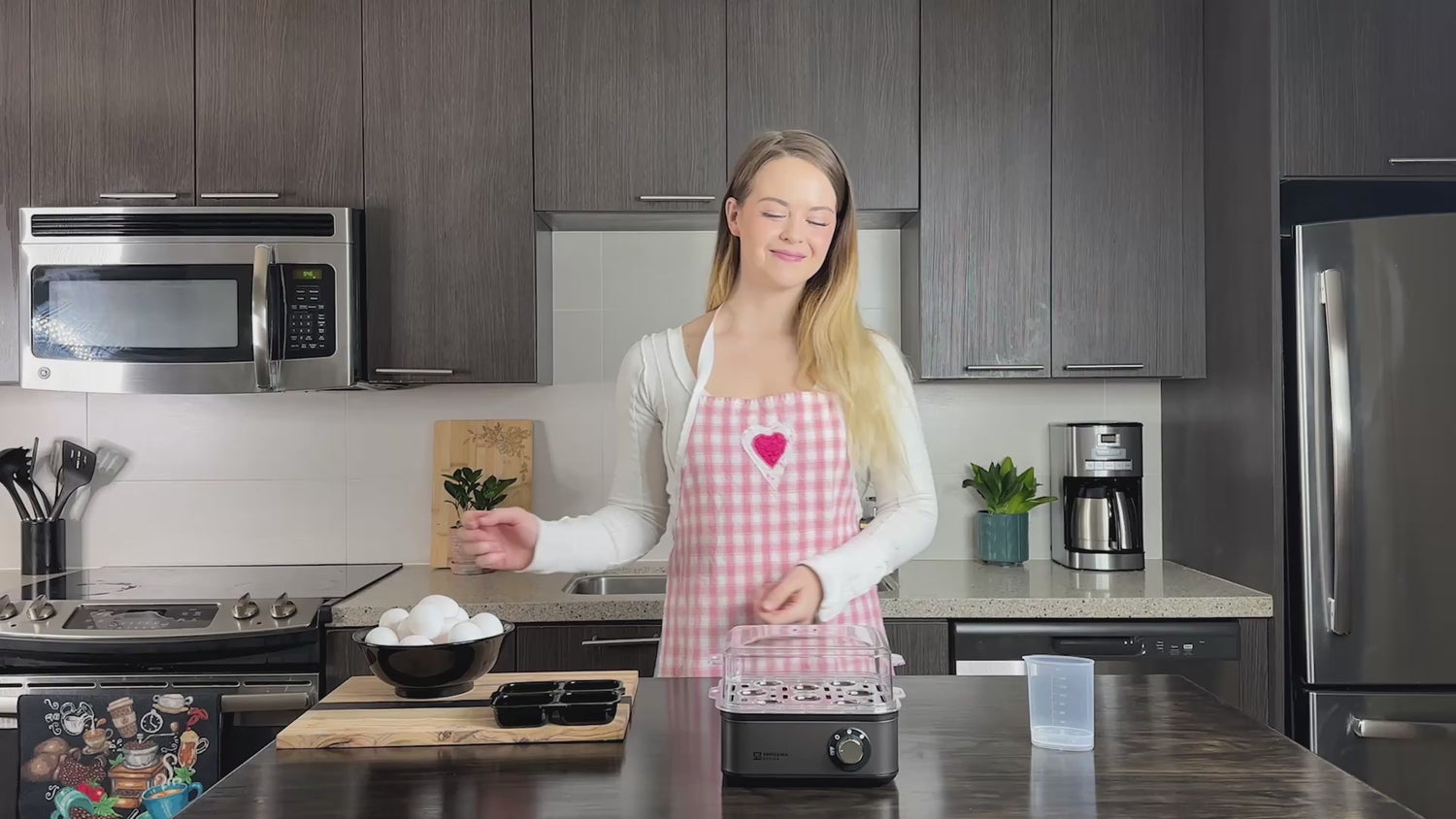 Annie & Mia Design Electric Egg Cooker 8 Egg Capacity